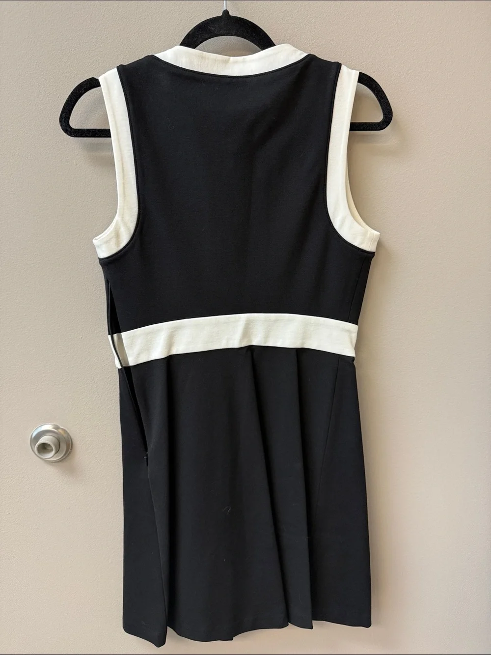 kate spade Black with White Contrast Sleeveless Dress - Size 2
